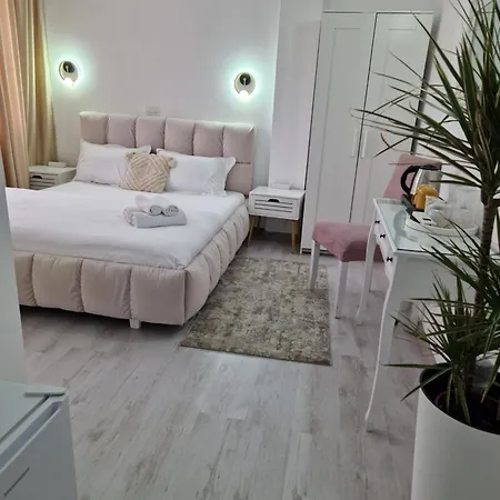 Caprice Deluxe Accomodation Drobeta Turnu Severin Room photo