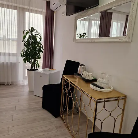 Caprice Deluxe Accomodation Drobeta Turnu Severin Room photo