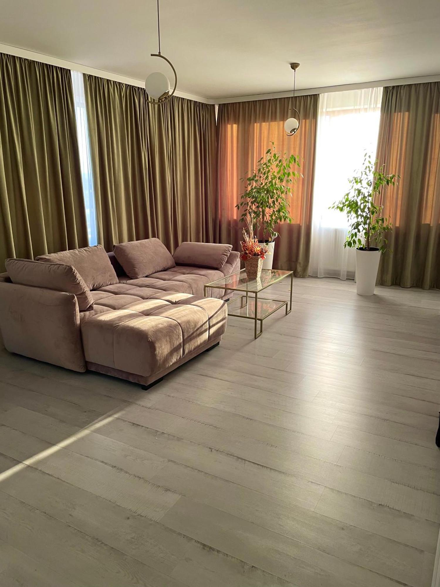 Caprice Deluxe Drobeta Turnu Severin